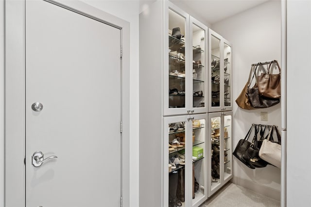 6015 Meadowcreek Dr, Dallas, TX 75248 - view of wine area