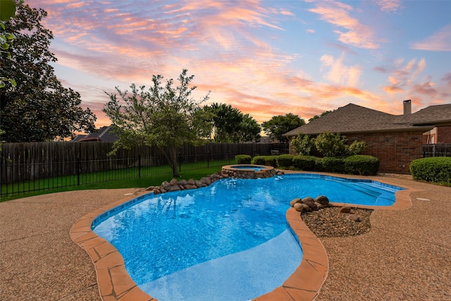 402 Thistle Ct, Southlake, TX 76092 - view of swimming pool featuring a pool with connected hot tub