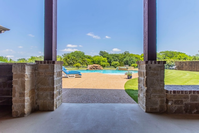 3340 Pleasantville Rd, Midlothian, TX 76065 - view of patio / terrace with a pool with connected hot tub