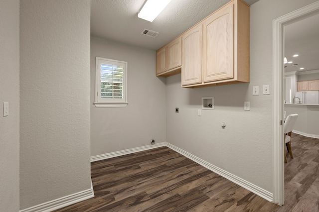 324 Lakeside Oaks Cir, Lakeside, TX 76135 - washroom with electric dryer hookup, hookup for a washing machine, hookup for a gas dryer, and dark wood finished floors