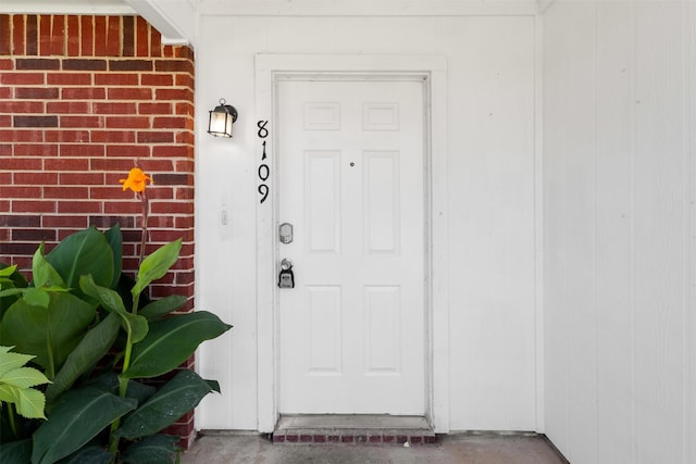 8109 Dripping Springs Dr, Fort Worth, TX 76134 - entrance to property featuring brick siding