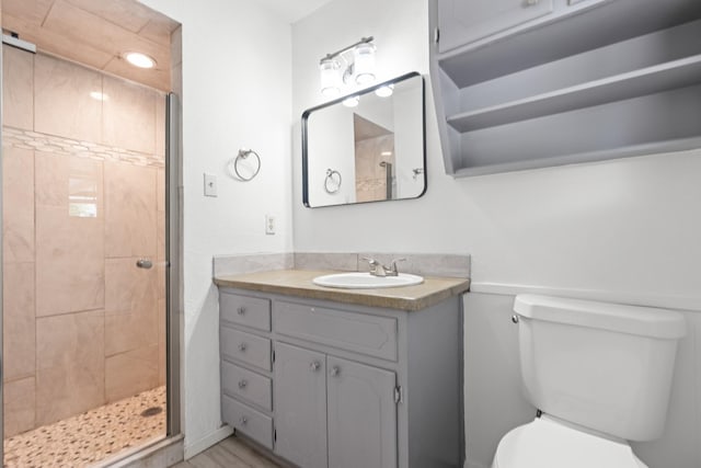 108 Mockingbird Ln, Hillsboro, TX 76645 - full bathroom with vanity, a shower stall, and toilet