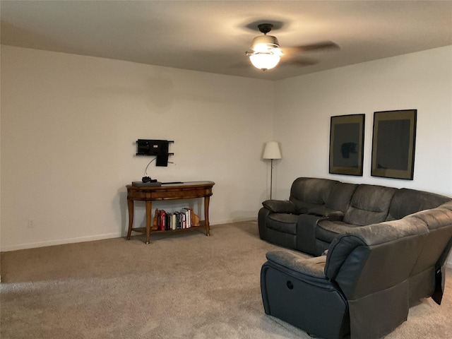 304 Gypsum Ln, Glenn Heights, TX 75154 - living area with light colored carpet and a ceiling fan