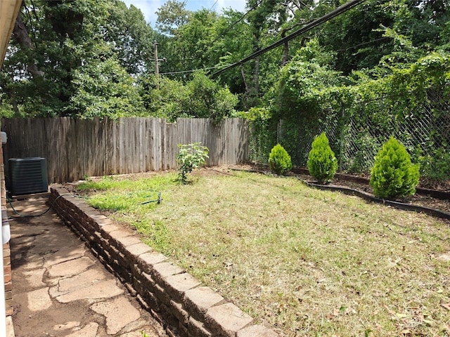 5309 San Mateo Ct, Arlington, TX 76017 - view of yard featuring central air condition unit