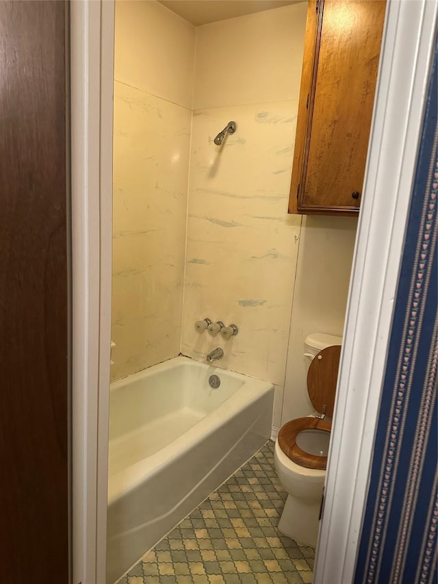7204 Bobtail Cir, Shreveport, LA 71129 - bathroom with tile patterned flooring and tub / shower combination