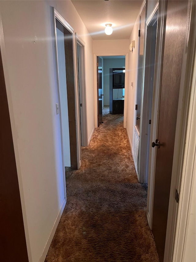 7204 Bobtail Cir, Shreveport, LA 71129 - hall featuring carpet