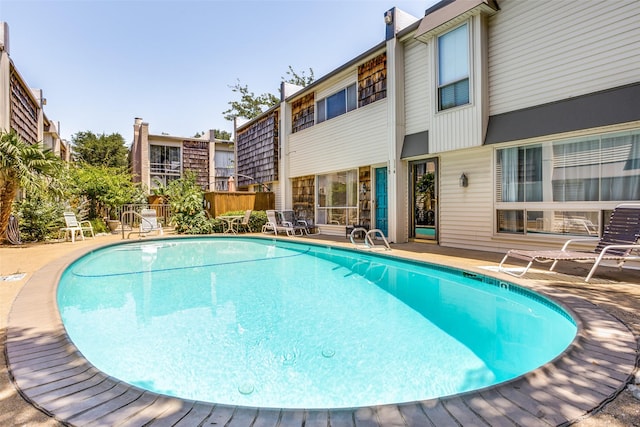2702 Douglas Ave Unit 128, Dallas, TX 75219 - community pool with a patio area