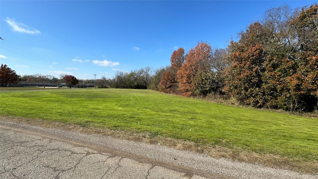 711 Paris, Ladonia, TX 75449