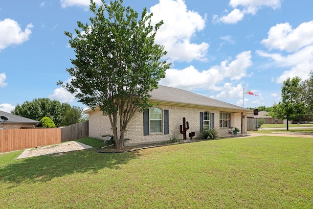 1105 Ashwood Ct, Cleburne, TX 76033 - ranch-style house with brick siding and concrete driveway