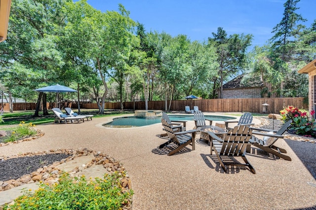 4340 Powers Branch Dr, Midlothian, TX 76065 - view of pool featuring a fenced backyard, a patio, and a pool with connected hot tub