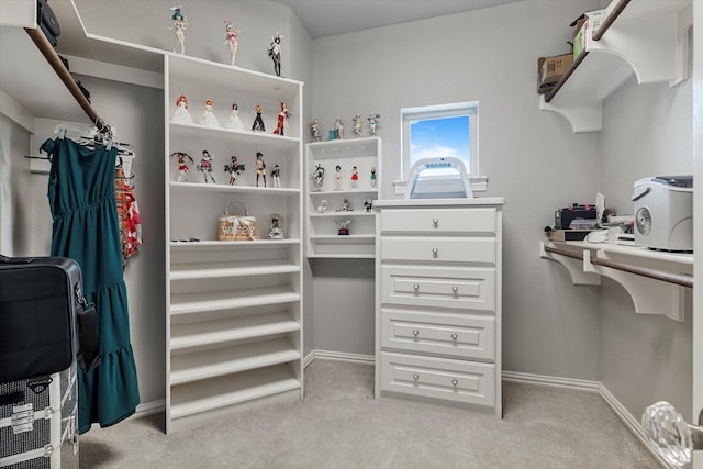 1608 Rivercrest Ct, Fort Worth, TX 76107 - spacious closet featuring light colored carpet
