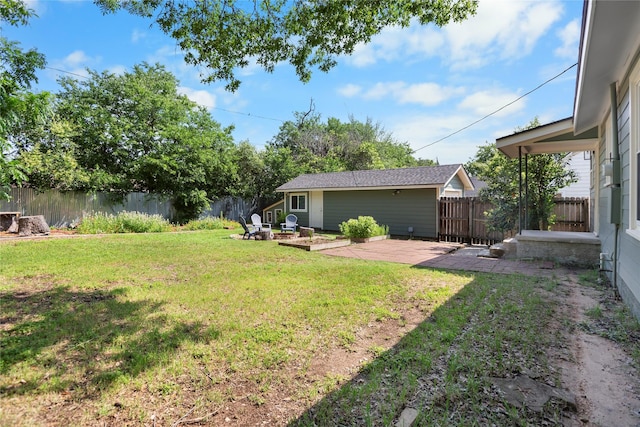 3819 Hubby Ave, Waco, TX 76710 - view of yard featuring a patio area and a water view