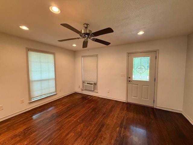 511 W Bonham Ave, Cooper, TX 75432 - foyer featuring dark wood-style flooring, recessed lighting, a ceiling fan, and baseboards