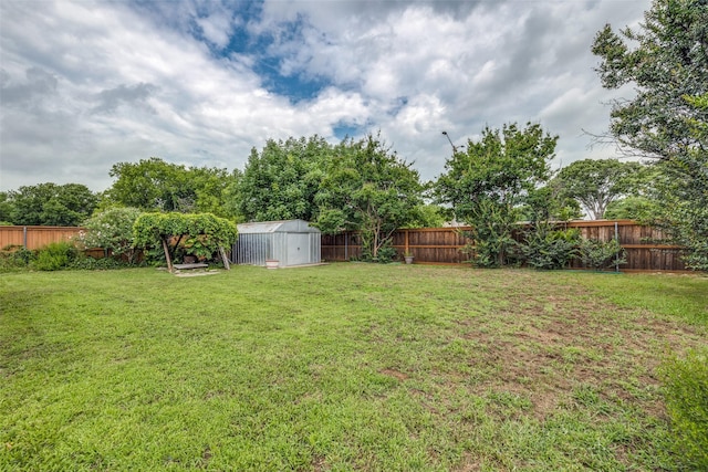 2315 Yale Dr, Arlington, TX 76015 - view of yard