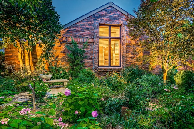 10 Carmarthen Ct, Dallas, TX 75225 - view of home's exterior featuring brick siding