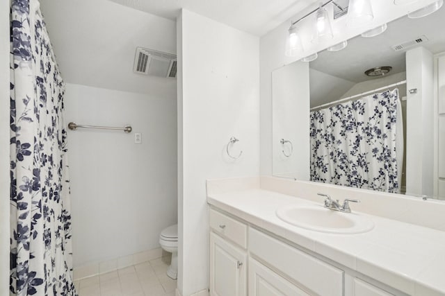 4016 Willow Ridge Dr, Dallas, TX 75244 - full bathroom featuring toilet, vanity, baseboards, curtained shower, and tile patterned flooring