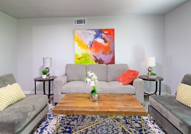 3404 Alhambra Dr, Forest Hill, TX 76119 - living room with baseboards