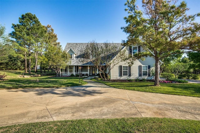 286 Lilac Ln, Southlake, TX 76092 - view of front facade featuring a porch and a front lawn