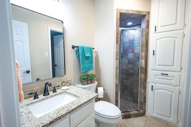 4701 Woodview St, Arlington, TX 76013 - full bathroom with toilet, a shower stall, and vanity