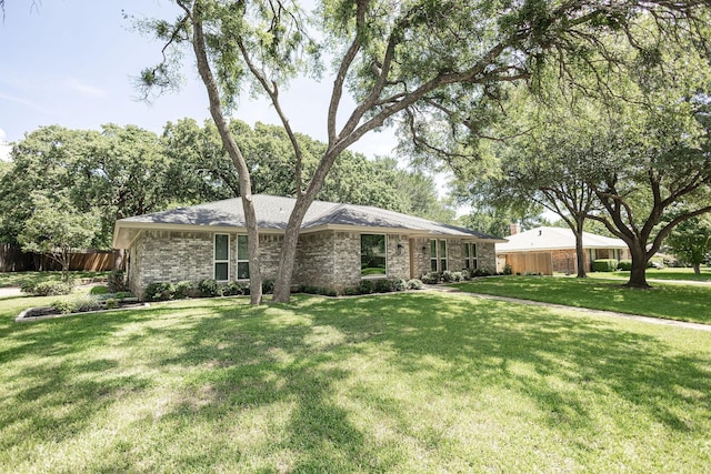 4701 Woodview St, Arlington, TX 76013 - single story home with brick siding