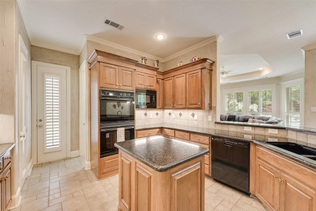 808 Country Club Dr, Heath, TX 75032 - kitchen featuring black appliances, backsplash, a center island, ceiling fan, and crown molding