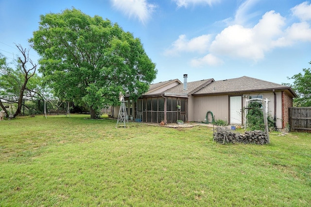 7934 Bonnie Cir, Abilene, TX 79606 - view of yard with a sunroom