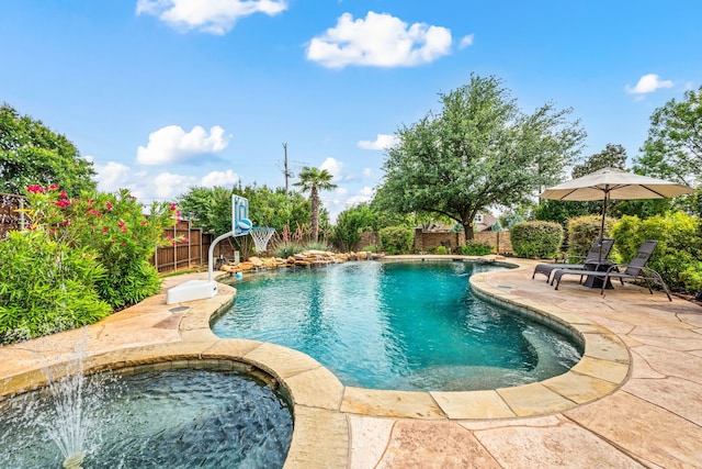4013 Tulane St, Flower Mound, TX 75022 - outdoor pool with a fenced backyard, a patio area, and an in-ground hot tub