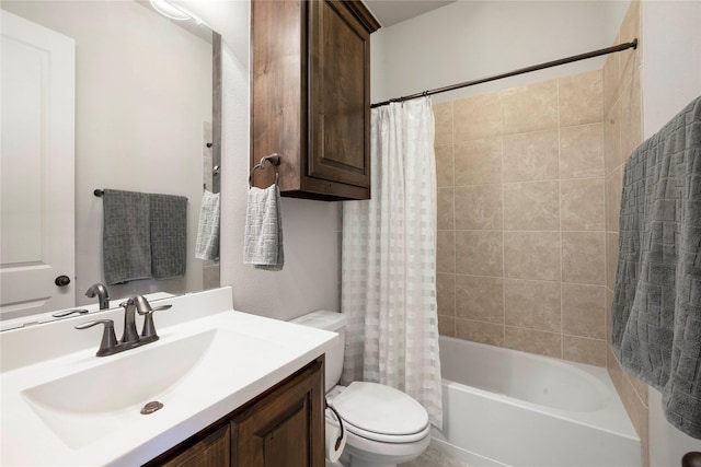 8670 Soto Ln, Frisco, TX 75036 - bathroom with toilet, shower / tub combo with curtain, and vanity