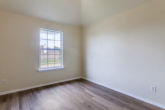 3137 Bent Oak Dr, Mesquite, TX 75181 - unfurnished room with wood finished floors and baseboards