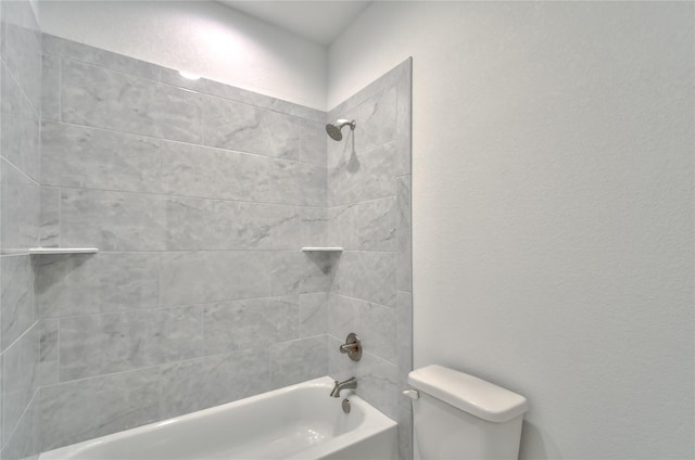 6817 Trail Rock, Benbrook, TX 76126 - full bathroom featuring toilet and shower / tub combination