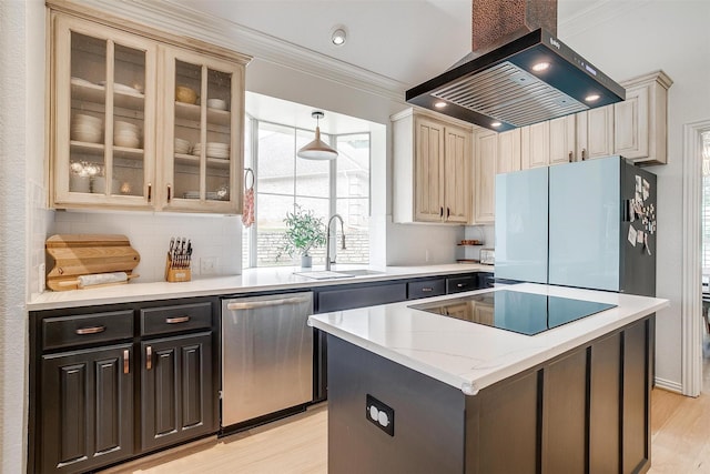 2006 Timber Cove Ct, Weatherford, TX 76087 - kitchen with dishwasher, exhaust hood, black electric stovetop, freestanding refrigerator, and light wood-style flooring