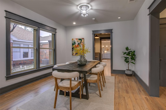 936 N Windomere Ave, Dallas, TX 75208 - dining room with light wood-type flooring and recessed lighting