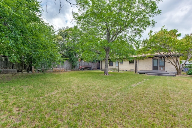 2109 Blake Ave, Dallas, TX 75228 - view of yard