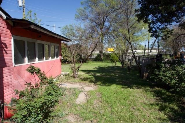 3409 Reed St, Fort Worth, TX 76119 - view of yard