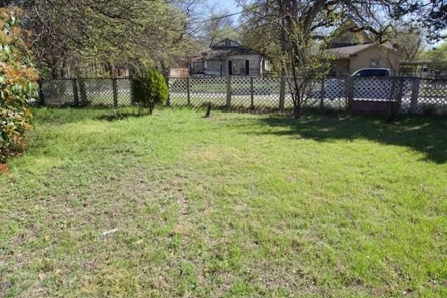 3409 Reed St, Fort Worth, TX 76119 - view of yard
