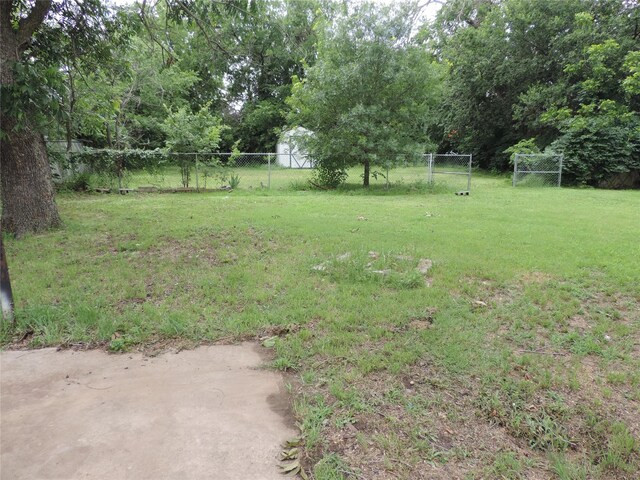 622 N Race, Stephenville, TX 76401 - view of yard
