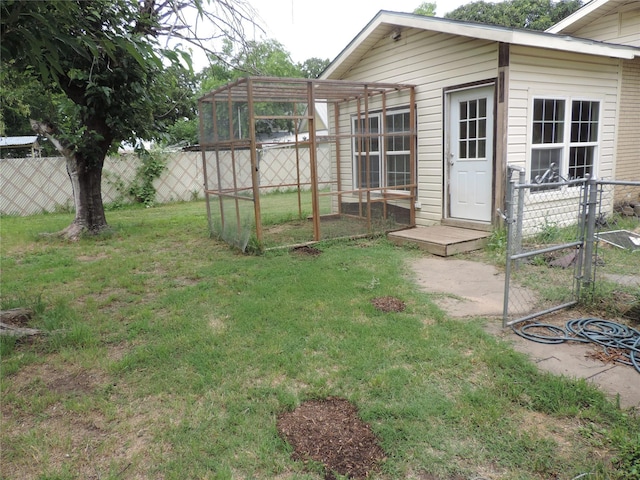 622 N Race, Stephenville, TX 76401 - view of yard featuring exterior structure