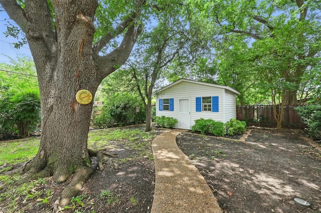 6729 Cylinda Sue Cir, North Richland Hills, TX 76180 - view of side of home with an outdoor structure