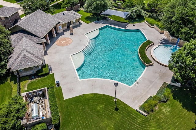 957 Pheasant Dr, Allen, TX 75013 - community pool with a patio