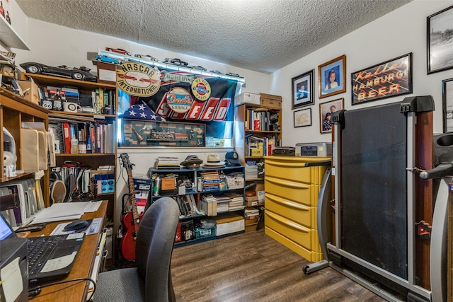 416 S 1st St, Wylie, TX 75098 - office area featuring dark wood finished floors and a textured ceiling