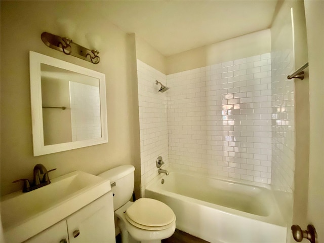 503 SW 15th Ave, Mineral Wells, TX 76067 - full bath featuring toilet, shower / tub combination, and vanity