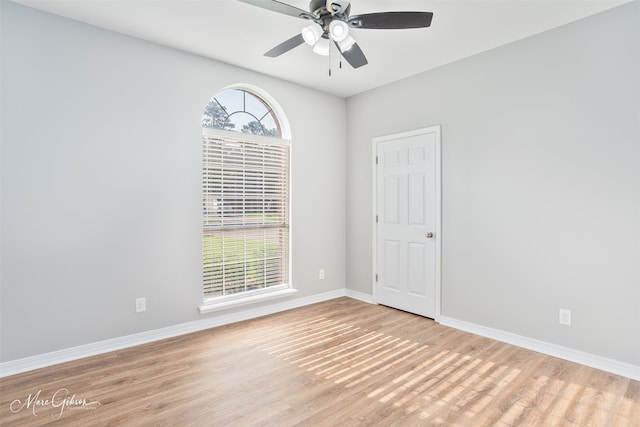 9756 Amblewood Ln, Shreveport, LA 71118 - unfurnished room featuring light wood-style floors, baseboards, and ceiling fan