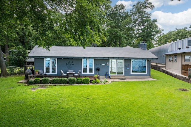 104 Kingsway, Tool, TX 75143 - view of front of property featuring a patio area and a chimney