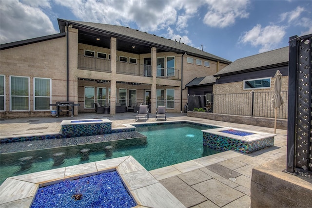18133 Grandview Dr, Forney, TX 75126 - view of swimming pool featuring a fire pit, a pool with connected hot tub, a patio, and area for grilling