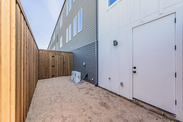 5320 Reiger Ave Unit 101, Dallas, TX 75214 - view of property exterior with a cooling unit