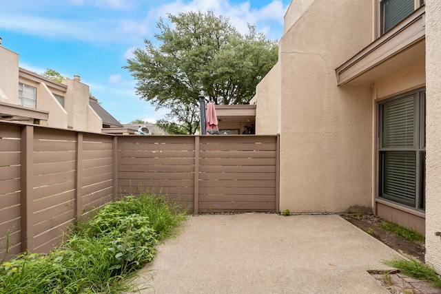 3121 Park Ln Unit 1103, Dallas, TX 75220 - view of patio