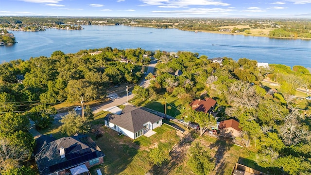 1621 S Chisholm Trl, Granbury, TX 76048 - aerial view of property's location featuring a large body of water
