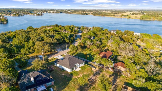 1621 S Chisholm Trl, Granbury, TX 76048 - aerial view of property's location featuring a large body of water