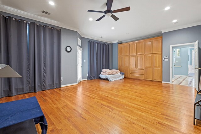 3804 Morning Dove Dr, Plano, TX 75025 - living area featuring ornamental molding, ceiling fan, light wood finished floors, recessed lighting, and baseboards