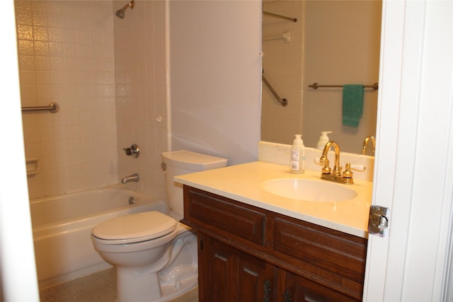 1424 Valley Trl, Mesquite, TX 75149 - full bathroom with vanity, toilet, and shower / bath combination